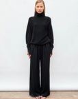 AH2425 NORA NOIR PROFOND LAUREN NOIR PROFOND 01 face.jpg